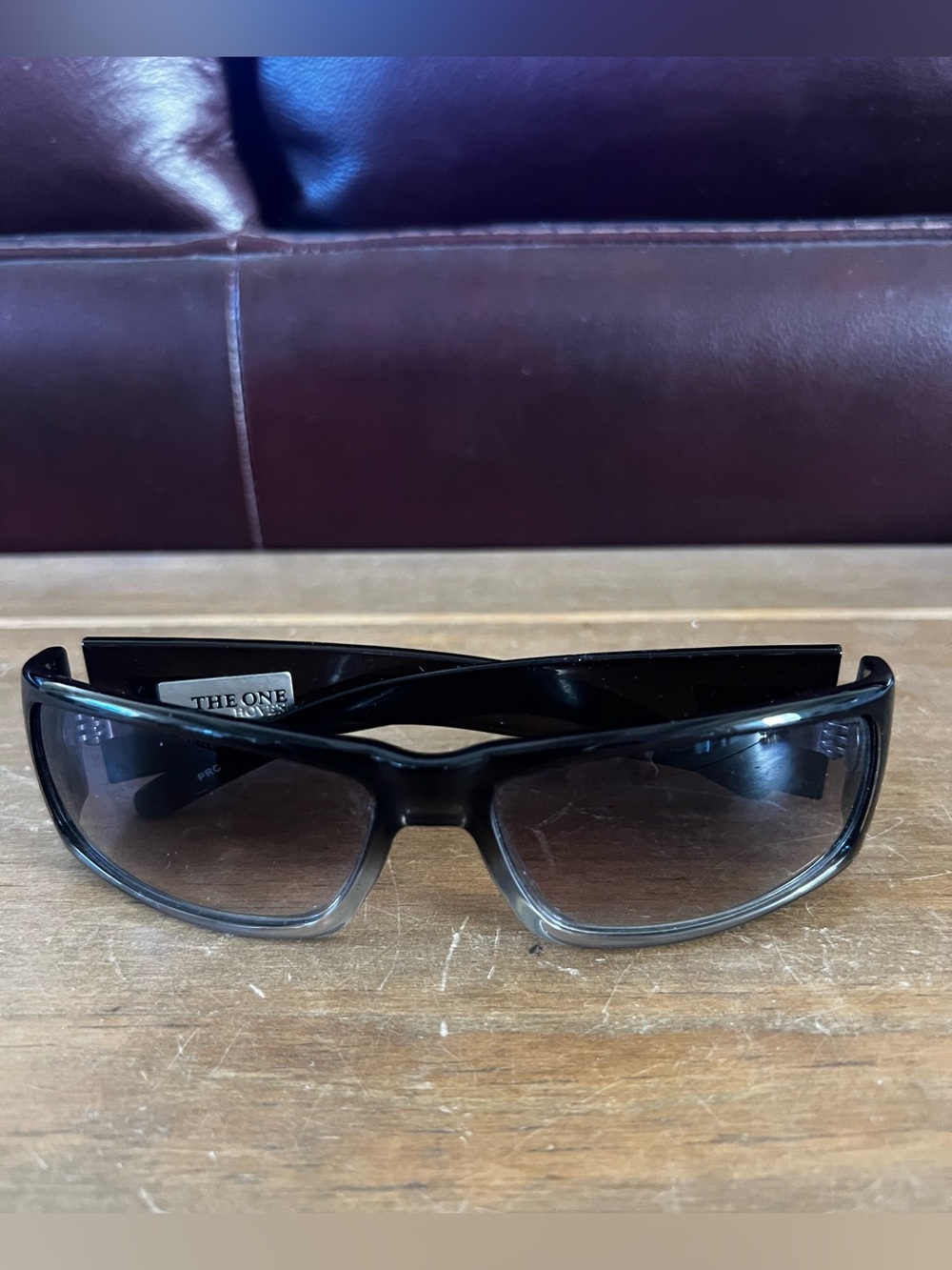 Hoven The One Sunglasses-Grey polarized lenses.